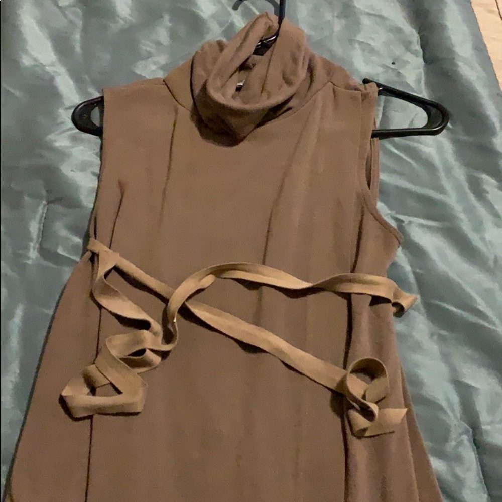 Asymmetric sleeveless top